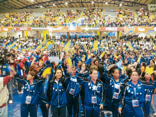 Excelso inicio de los Juegos Deportivos Universitarios 2013