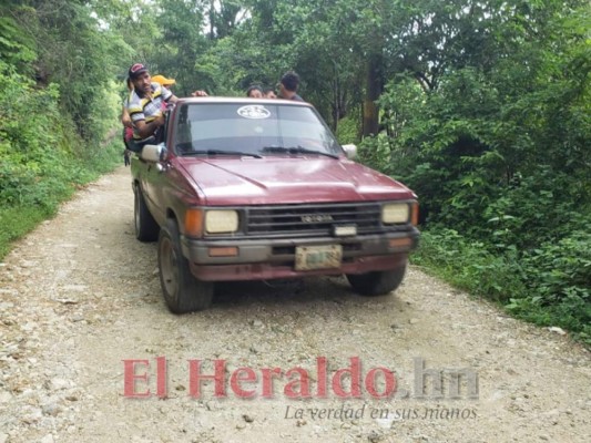 Consternación en velorio de tres niños asesinados por su padre en El Corpus, Choluteca
