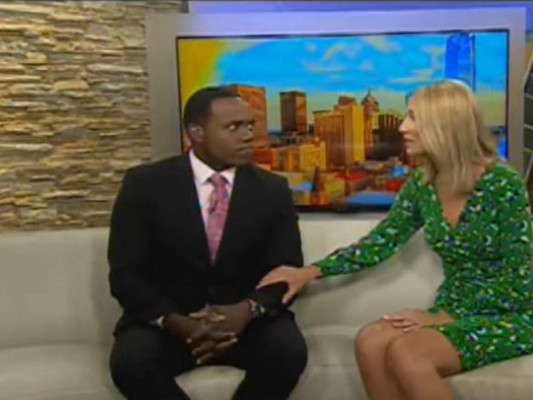 Presentadora llama gorila a su compañero durante programa en vivo