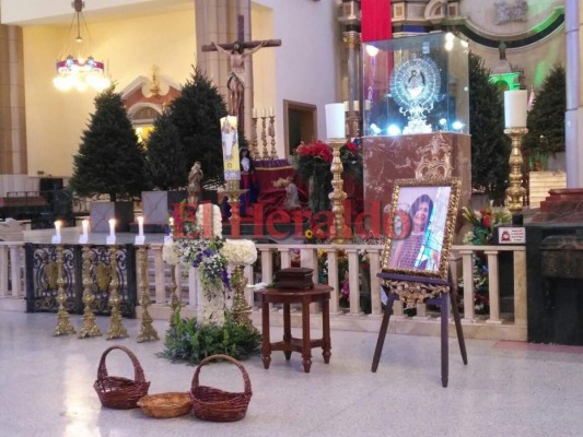 Velan los restos de Hilda Hernández en la Basílica Menor de Suyapa