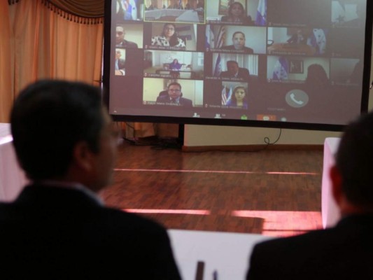 Honduras inicia ofensiva diplomática para lograr regularización de migrantes con TPS