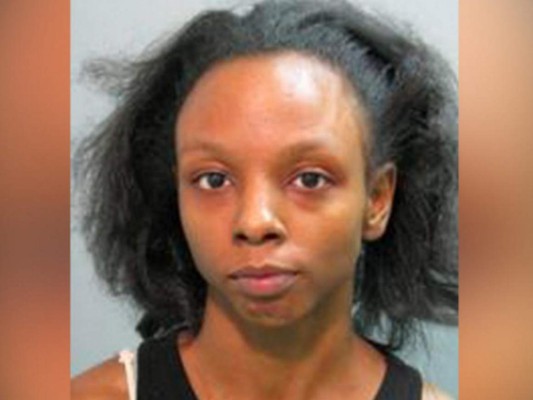 Una mujer abusó de su bebé y difundió las fotografías en las redes sociales