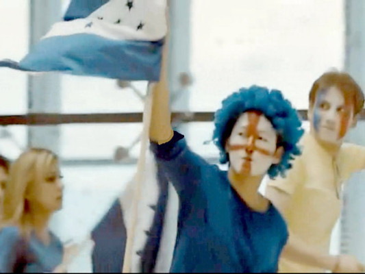 Catar incluye Bandera de Honduras en promocionales del Mundial 2022