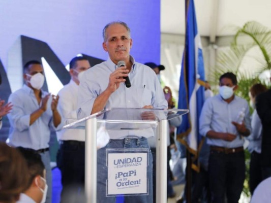 'Tito' Asfura lanza su precandidatura presidencial y promete unidad (FOTOS)