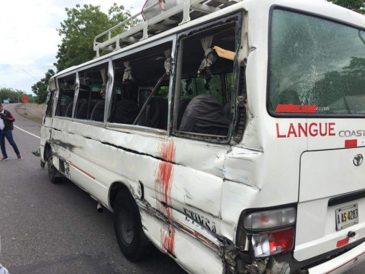 Accidente entre rapidito y camión deja varios heridos en Nacaome&nbsp;