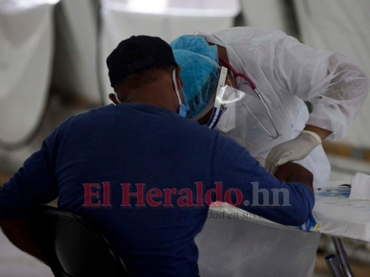 A toda marcha, centros triaje de Bazar del Sábado y CCI atienden a pacientes covid