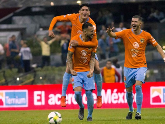 Tigres saca ventaja de 3-0 sobre Santos en semifinal de Liga de Campenoes de Concacaf