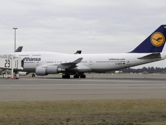 Un avión de Lufthansa estacionado en Christchurch, Nueva Zelanda. Foto AP