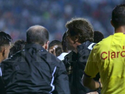 Motagua se queda con un accidentado Superclásico ante Olimpia