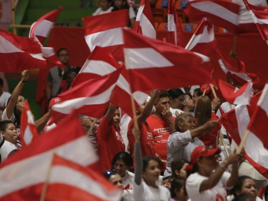 Luis Zelaya cierra campaña presidencial en Tegucigalpa