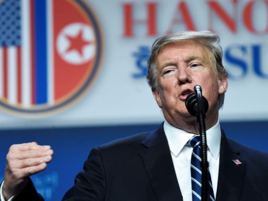 Donald Trump dice que su exabogado Cohen 'mintió mucho' ante el Congreso