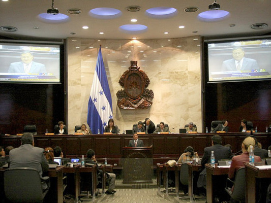 Arita y Villanueva asumirán la Dirección de Evaluación de la Policía Nacional