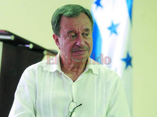 Colegios no se han retirado para participar en los desfiles patrios