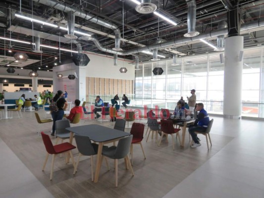 FOTOS: Así luce el aeropuerto de Palmerola en sus primeros días de vuelos