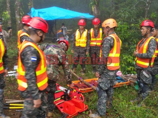 FOTOS: Así fue el rescate de los restos de Hilda Hernández y las otras 5 víctimas