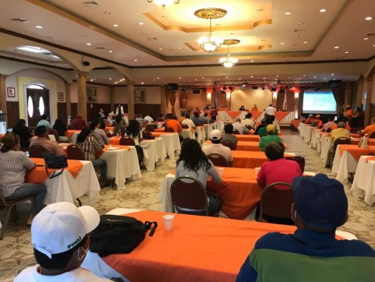 Doris Gutiérrez es ratificada como candidata presidencial del PINU