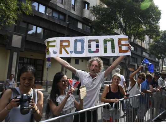 Froome y Urán se pasean por los Campos Elíseos como triunfadores del Tour de 2017
