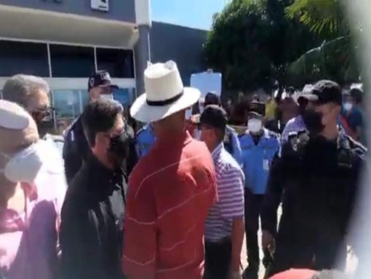 Así fue el ingreso a Honduras del exdirector de la Policía Nacional Ramón Sabillón (Fotos)