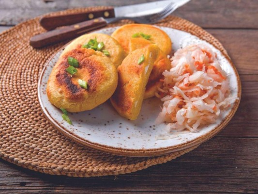 Sigue estos pasos y prepara unas ricas empanadas de quesillo