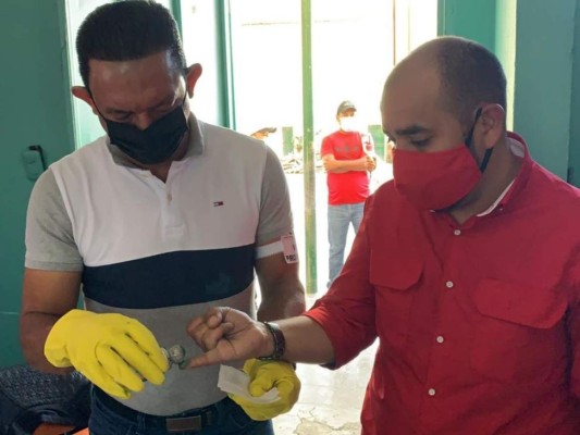 Aulas cerradas y falta de tinta en centros de votación en Sabanagrande &nbsp;&nbsp;