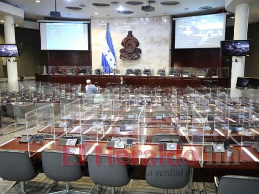 EN VIVO: Se instala sesión para elegir junta provisional del Congreso Nacional