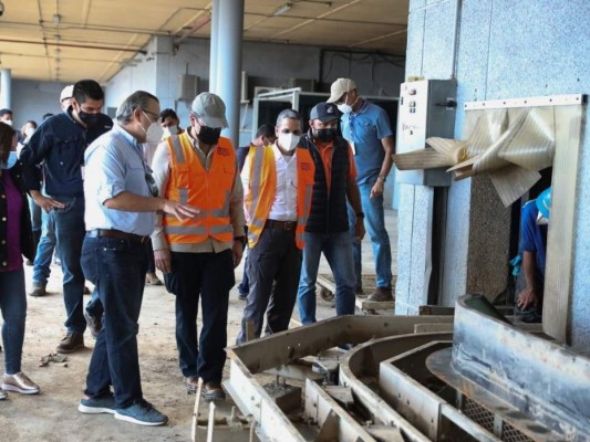 Así avanzan las labores de restauración y limpieza en el aeropuerto Villeda Morales