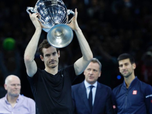 Murray gana su primer Másters y duerme en la cima del tenis