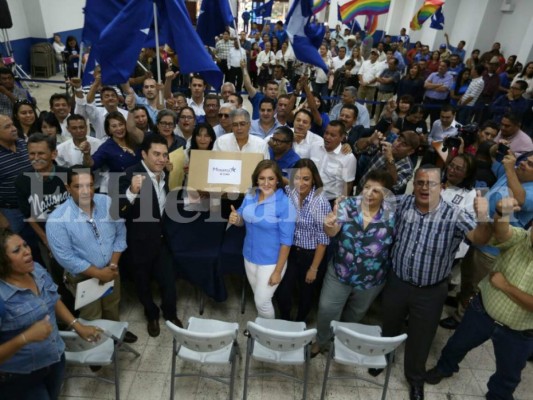 Movimientos de partidos políticos entregaron planillas para votaciones internas