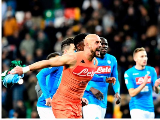 Nápoli mantiene liderato de la Serie A