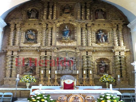 El proceso de restauración del altar mayor tardará de dos a tres meses. La recuperación del retablo del Santísimo está por finalizar.