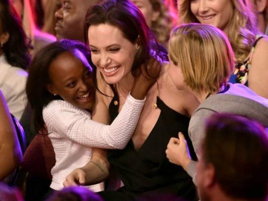 Aparece la madre biológica de Zahara, hija adoptiva de Angelina Jolie