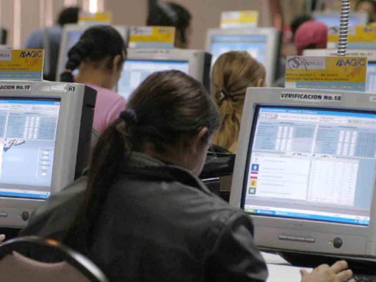 Finanzas da al TSE primeros 64 millones para las primarias