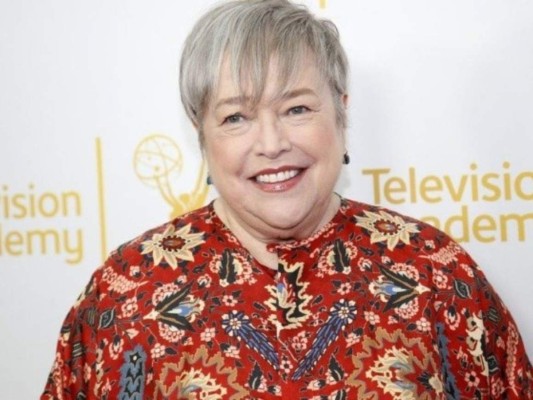 Conoce a las famosas que padecieron y vencieron el cáncer de mama (Fotos)