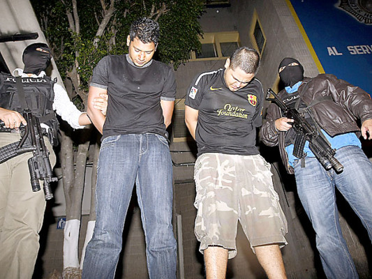 A la cárcel envían a supuestos integrantes de la banda de 'El Tunco'
