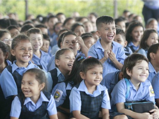 Con magia solidaria inicia la colecta de juguetes para arrancar sonrisas