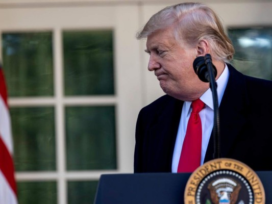 El 48% de los estadounidenses no confía 'en absoluto' en Donald Trump