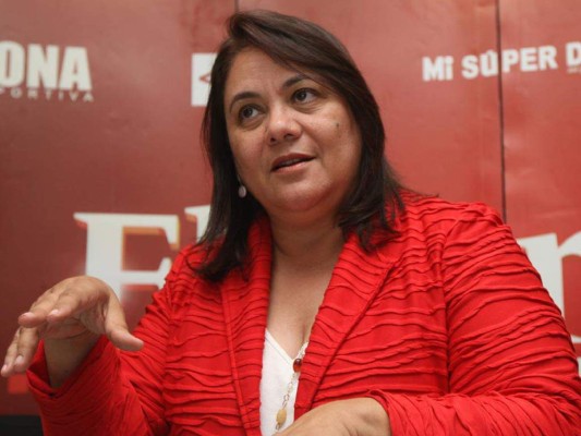 Gabriela Núñez renuncia a jefatura de bancada del Partido Liberal&nbsp;&nbsp;