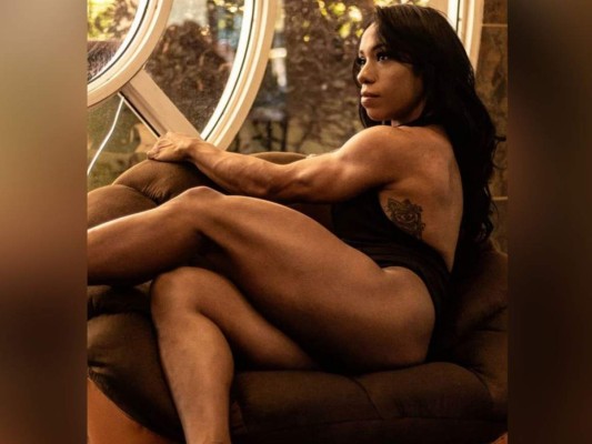 FOTOS: Así es Ivonne Ponce, la reina del fisicoculturismo profesional en Honduras