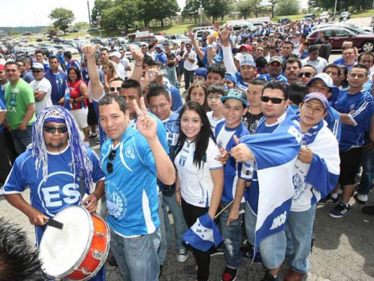 Honduras golea 3-0 a El Salvador previo al debut ante Panamá