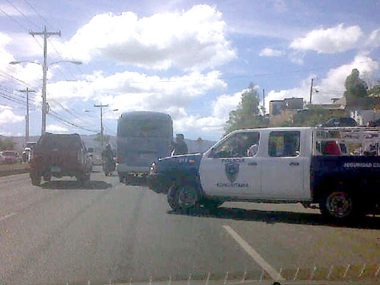 Policía frustra asalto a 'rapidito' en el anillo periférico