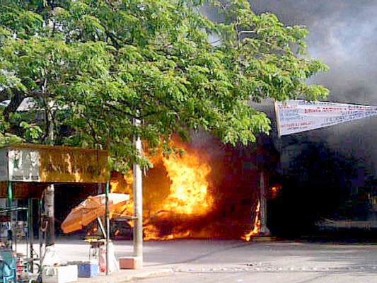 Pavoroso incendio en gasolinera causó terror