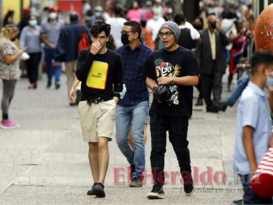 Recomiendan reforzar medidas contra el covid-19 en la capital