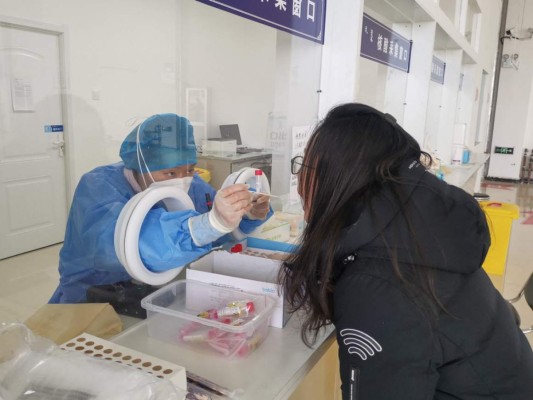 Personas que ya tuvieron covid pueden contagiarse con la variante ómicron&nbsp;&nbsp;