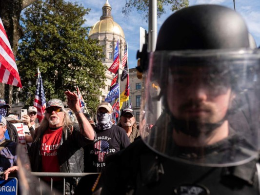 El equipo Donald Trump pide otro recuento de votos en Georgia