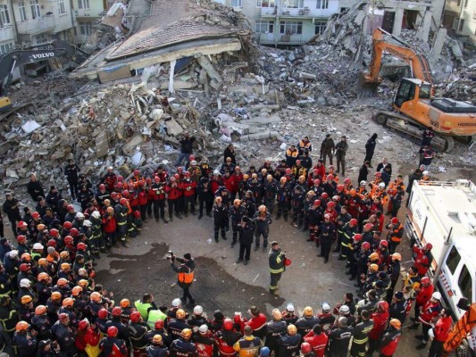 Sismos, guerra, tragedias aéreas y epidemia, las catástrofes con que inició 2020