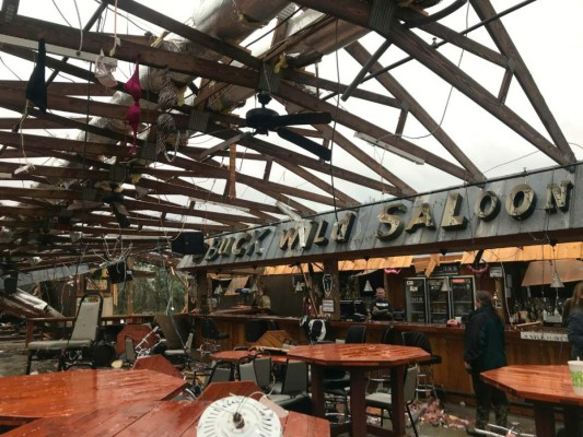 Al menos 14 muertos por tornado en Alabama, Estados Unidos