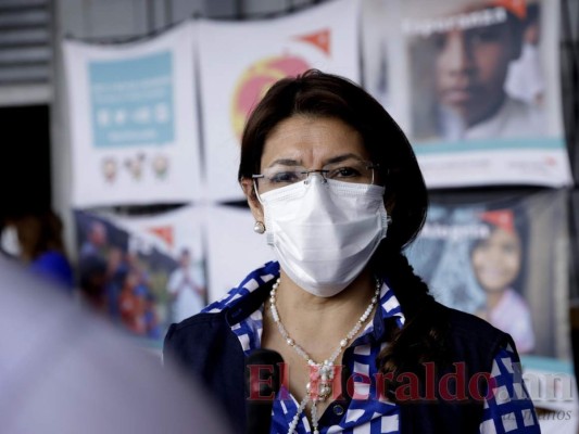 Resultados de pruebas por Covid-19 a ministra de Salud dieron negativo