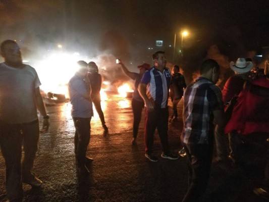 Simpatizantes de la Alianza crean caos y destrucción en varias zonas de Honduras &nbsp;&nbsp;&nbsp;&nbsp;