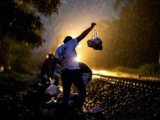 'Las Patronas' que alimentan a los migrantes en 'La bestia' rumbo a Estados Unidos