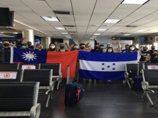 Embajada de Taiwán anuncia más cupos y carreras para Becas Taiwán 2022